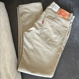Levi's Men's Beige Straight Jeans